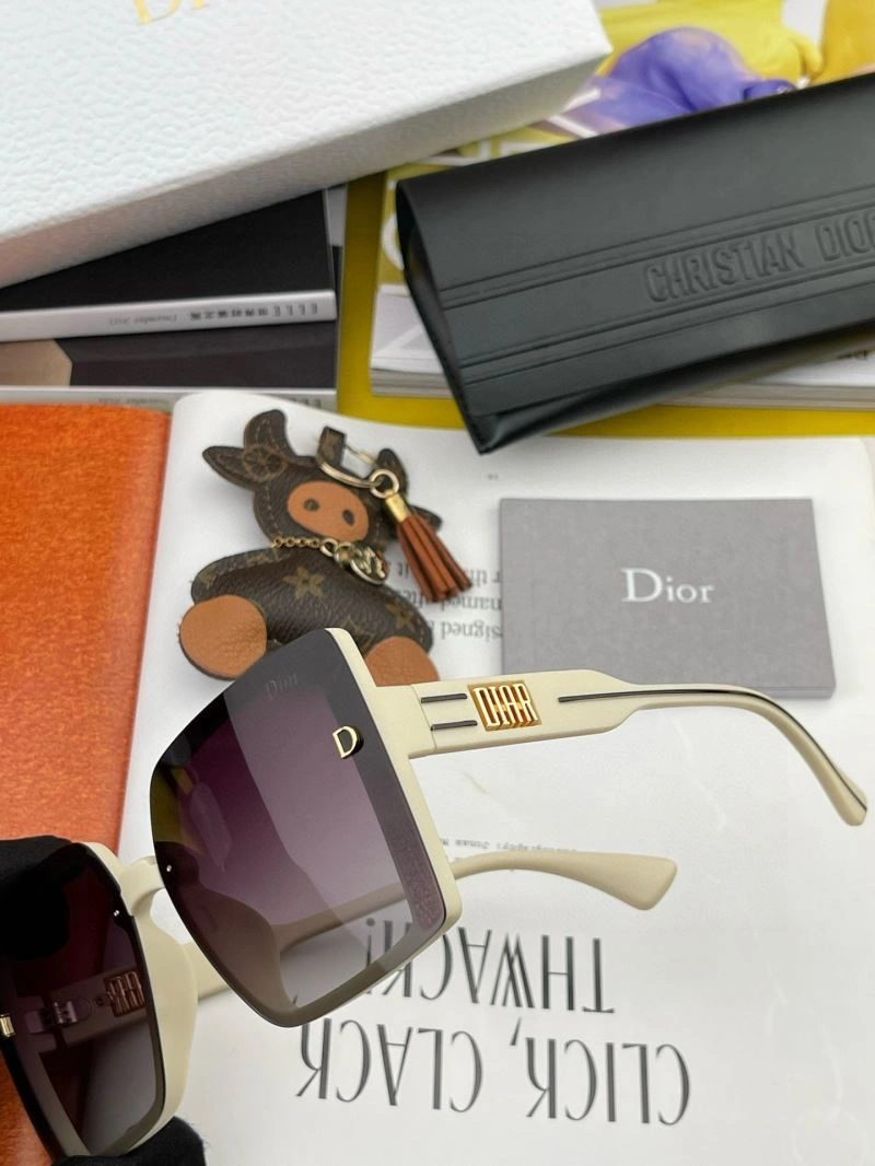 Efficient Christian Dior Sunglasses 278801