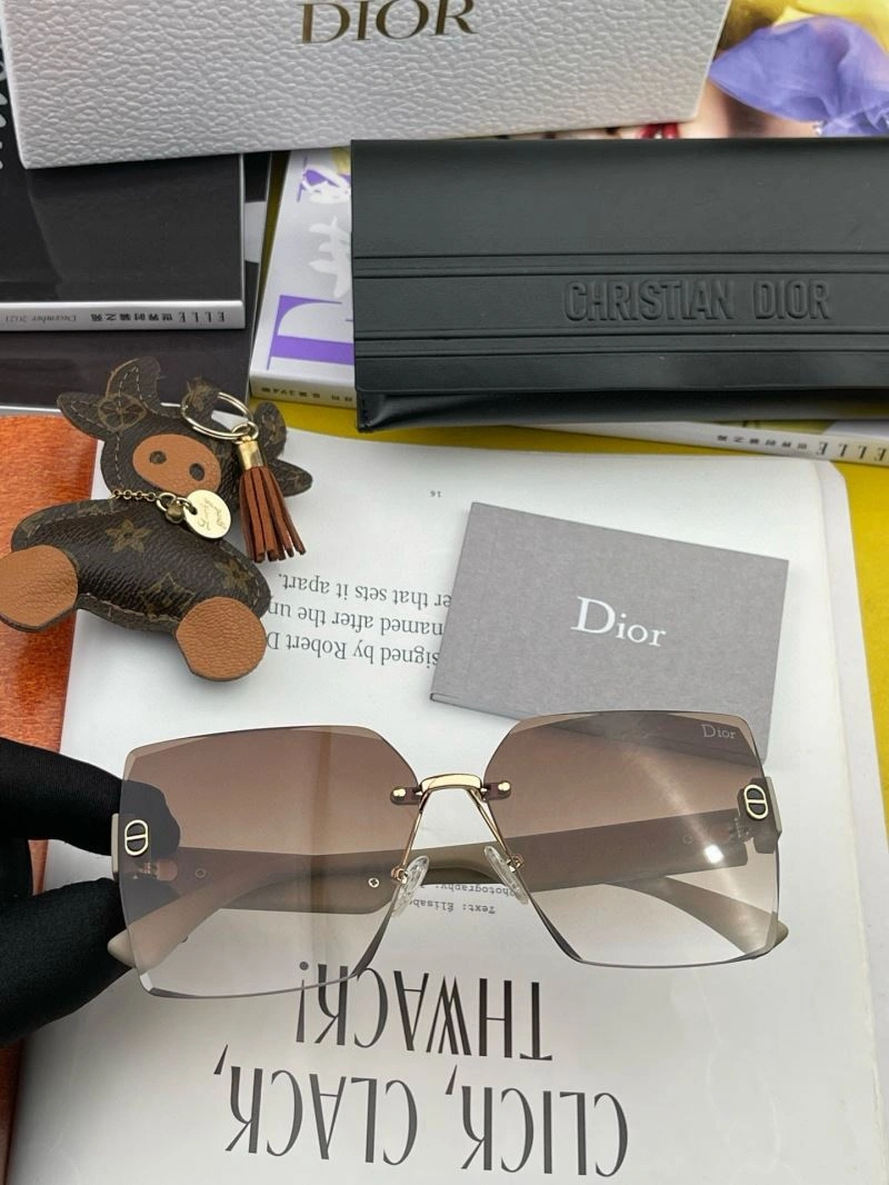 Christian Dior Sunglasses WellDesigned 278798