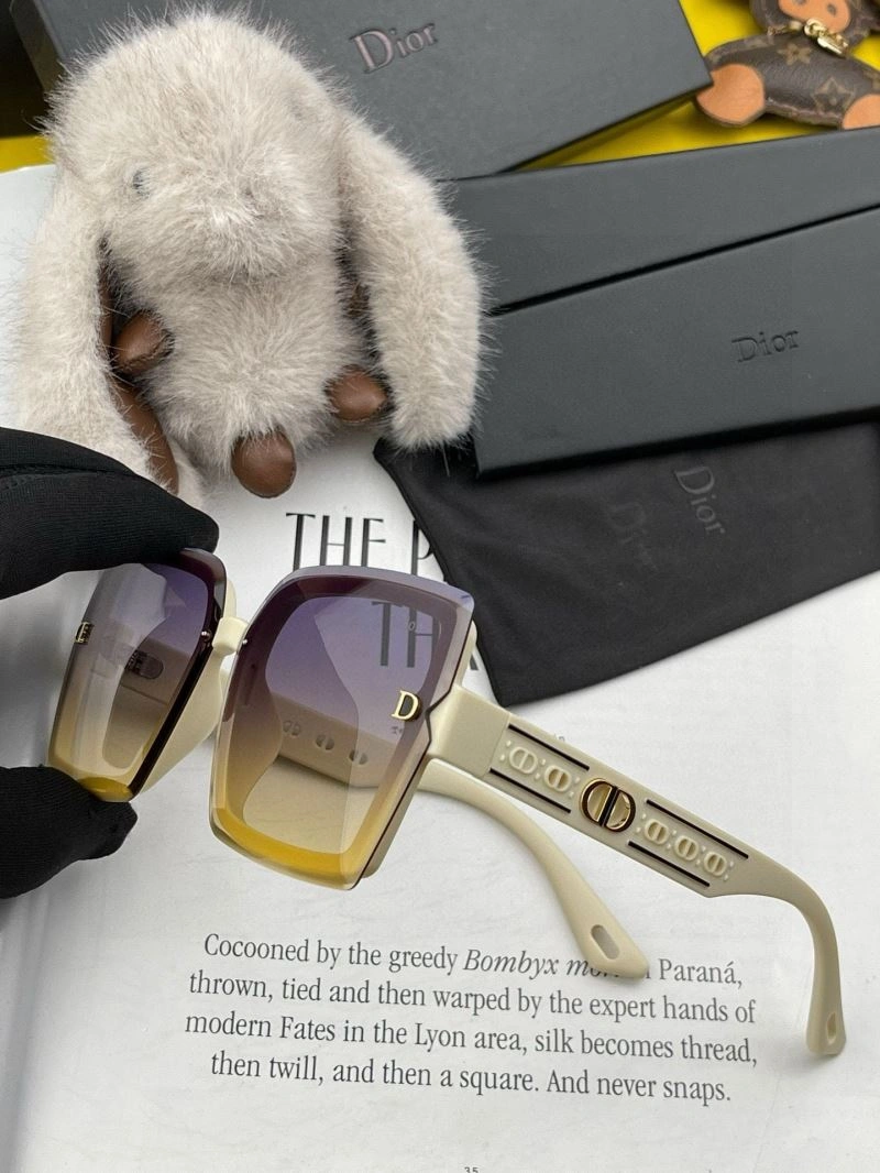 Christian Dior Sunglasses WellDesigned 278784