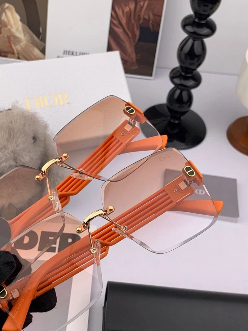 Christian Dior Sunglasses UrbanStyle 278786
