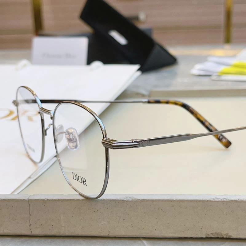 Sophisticated Christian Dior Sunglasses 278774