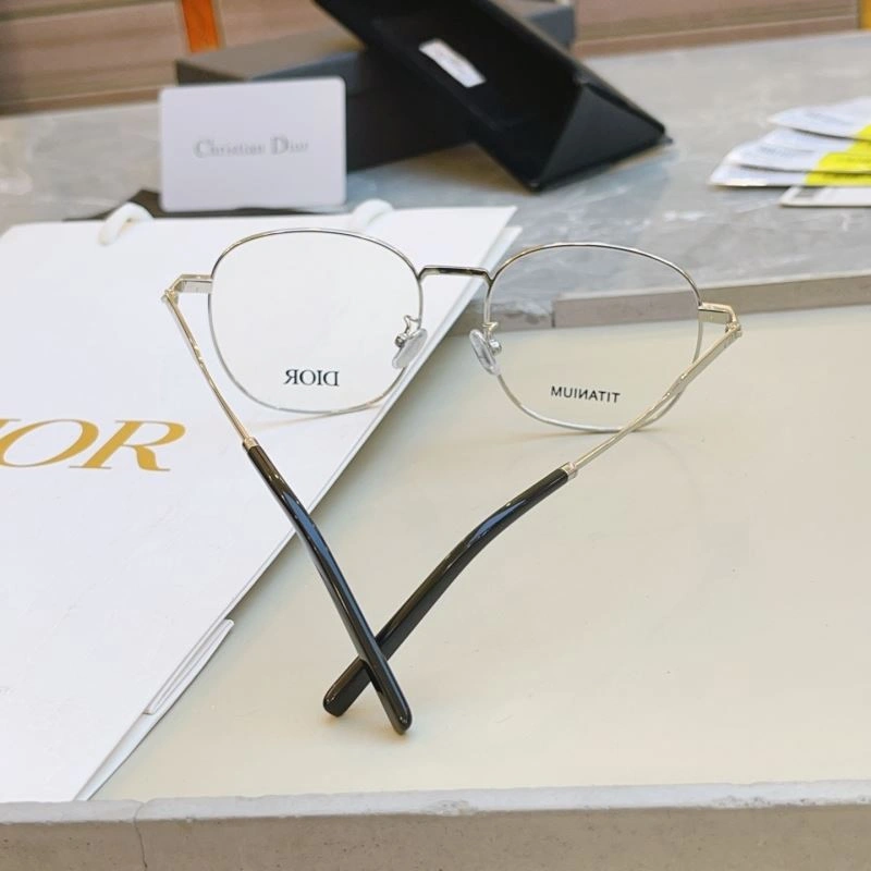 Sophisticated Christian Dior Sunglasses 278774
