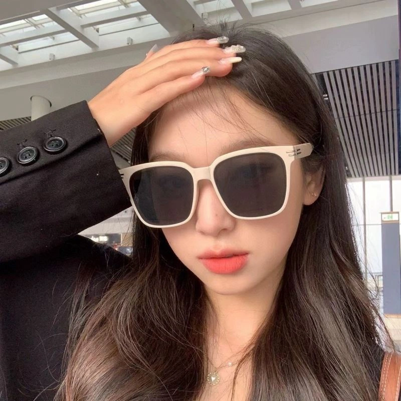 Sophisticated Christian Dior Sunglasses 278773