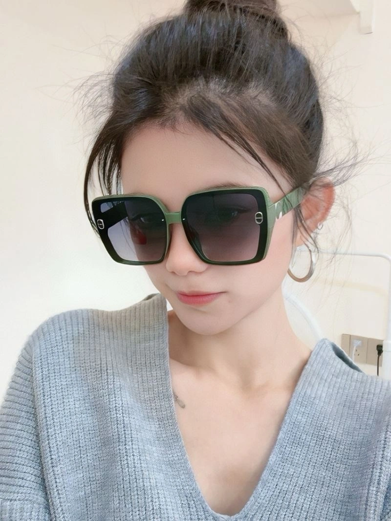Cozy Christian Dior Sunglasses 278741