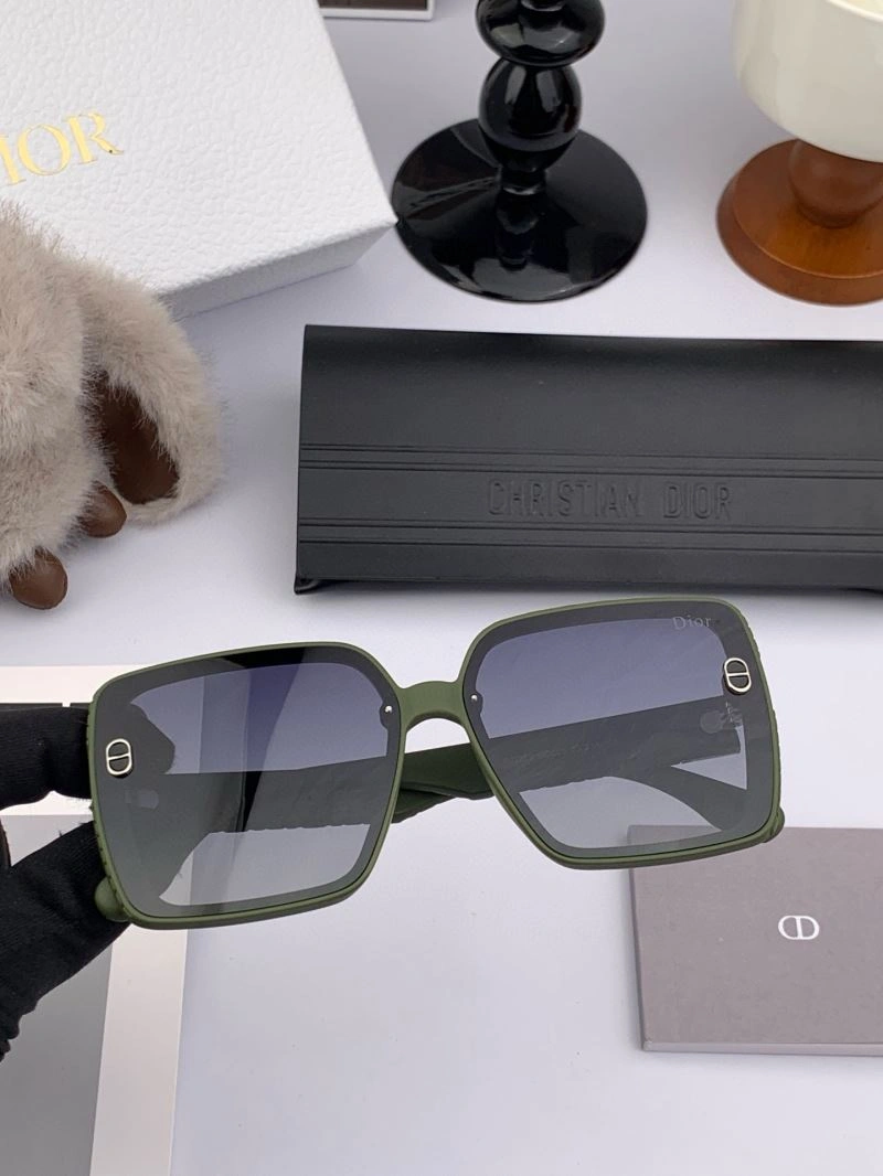 Cozy Christian Dior Sunglasses 278741
