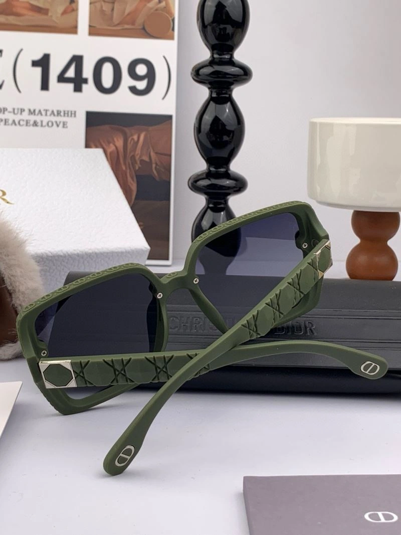 Cozy Christian Dior Sunglasses 278741