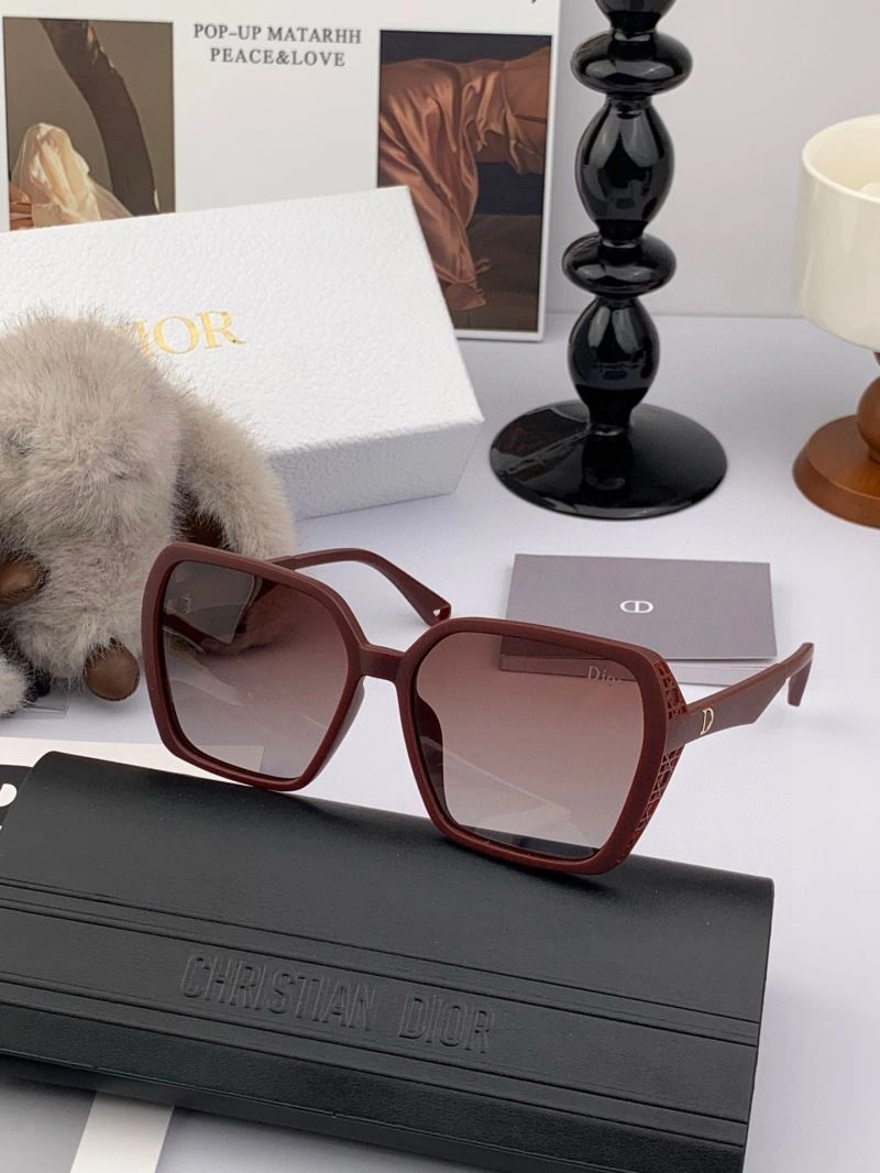 Christian Dior Sunglasses Elegant 278758