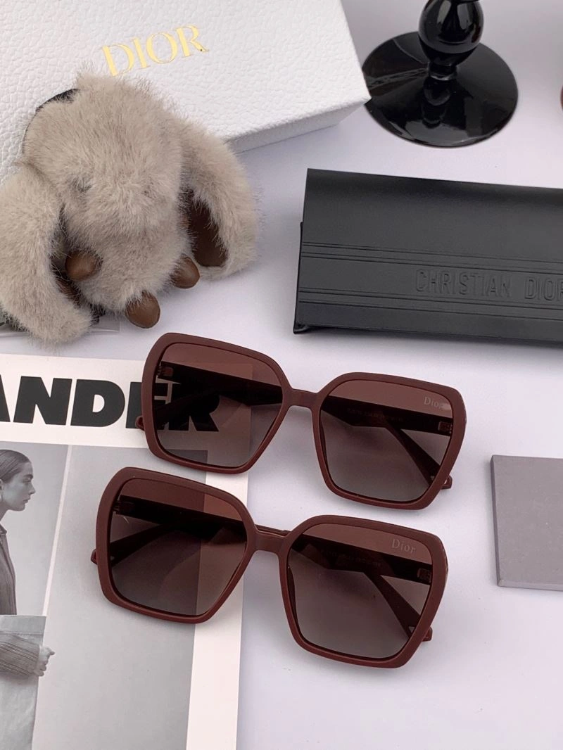 Christian Dior Sunglasses Elegant 278758
