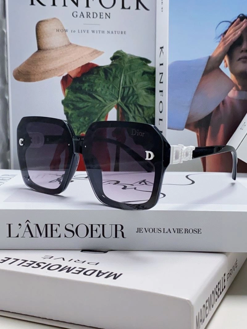 Christian Dior Sunglasses Premium 278746