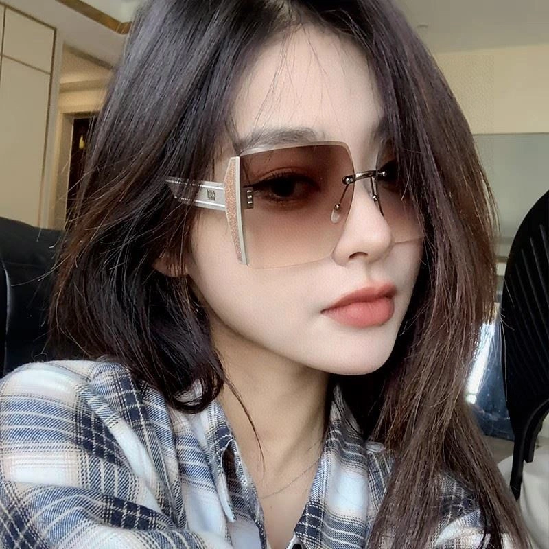 Youthful Christian Dior Sunglasses 278743