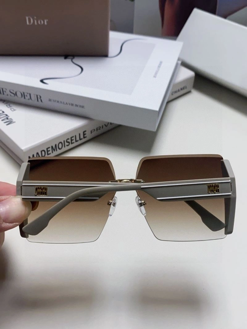 Youthful Christian Dior Sunglasses 278743