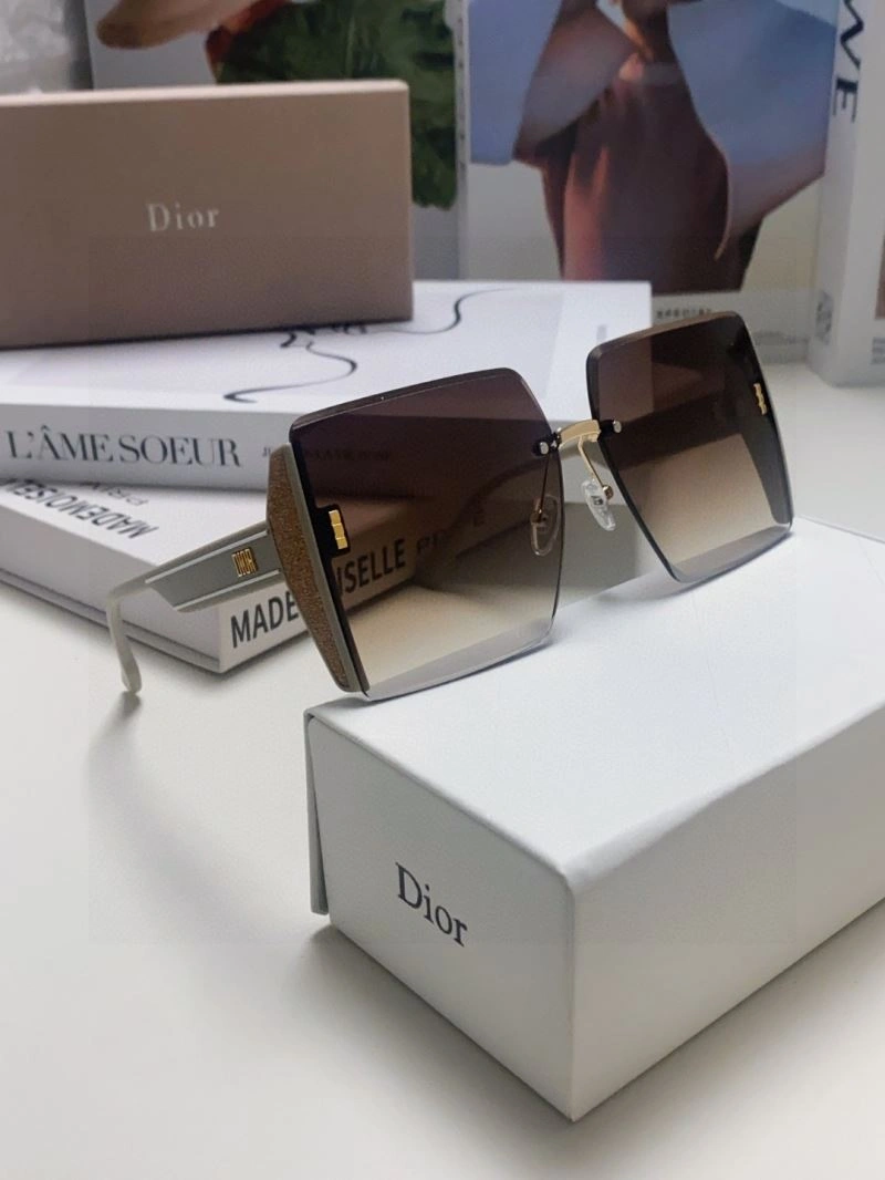 Youthful Christian Dior Sunglasses 278743