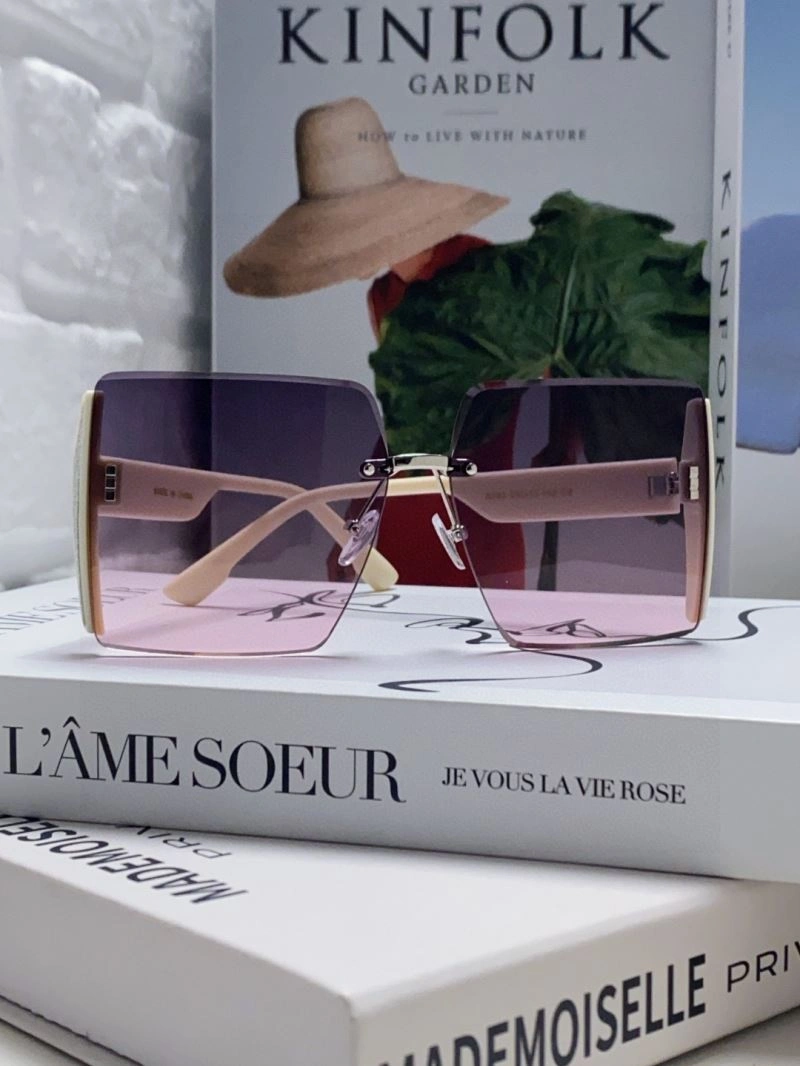 Christian Dior Sunglasses Refined 278739