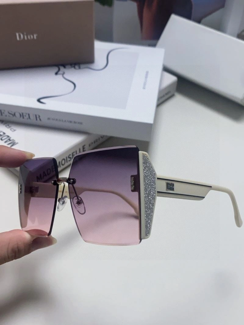 Christian Dior Sunglasses Refined 278739