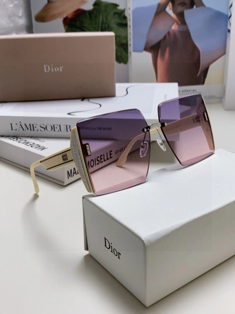 Christian Dior Sunglasses Refined 278739