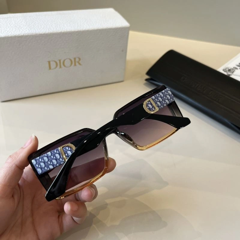 Christian Dior Sunglasses Elegant 278764