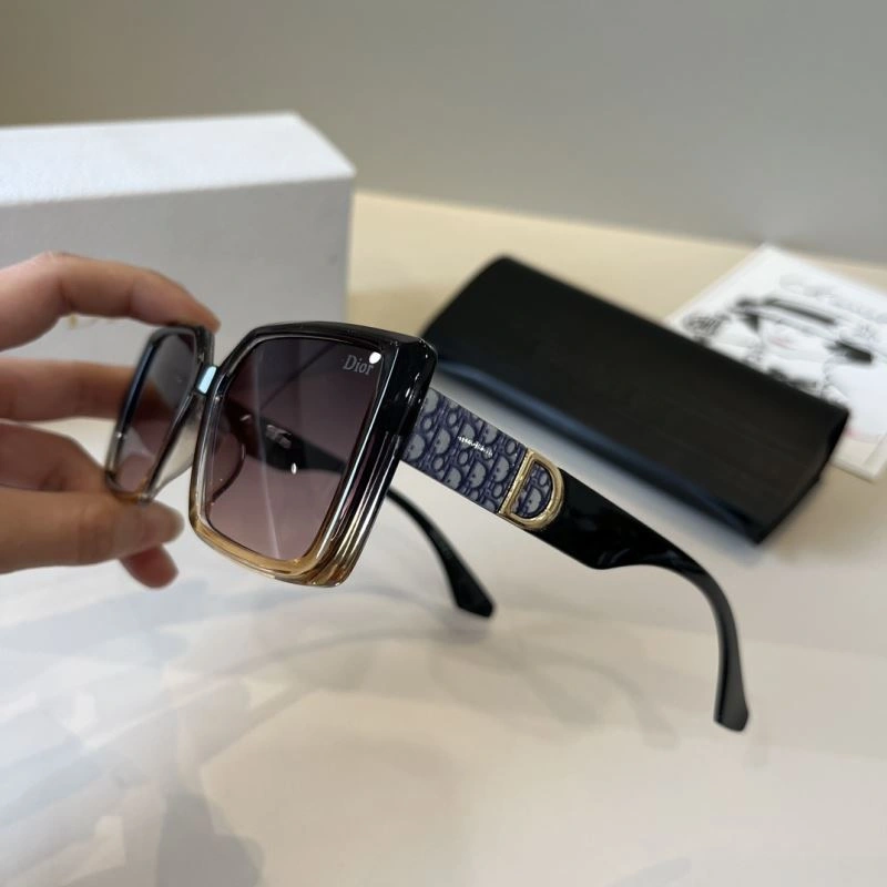 Christian Dior Sunglasses Elegant 278764