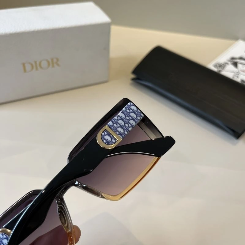 Christian Dior Sunglasses Elegant 278764