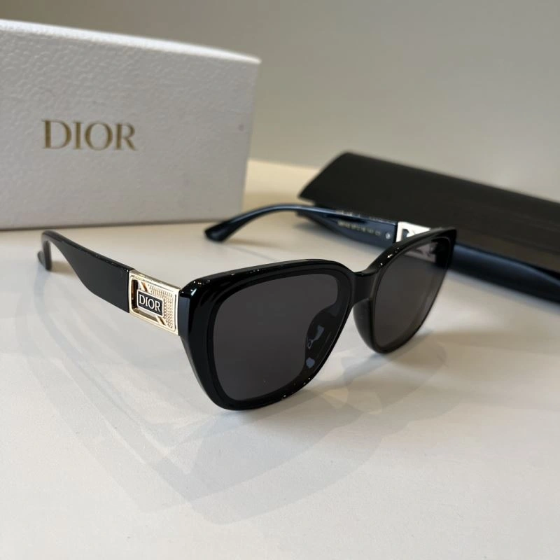 Comfortable Christian Dior Sunglasses 278760