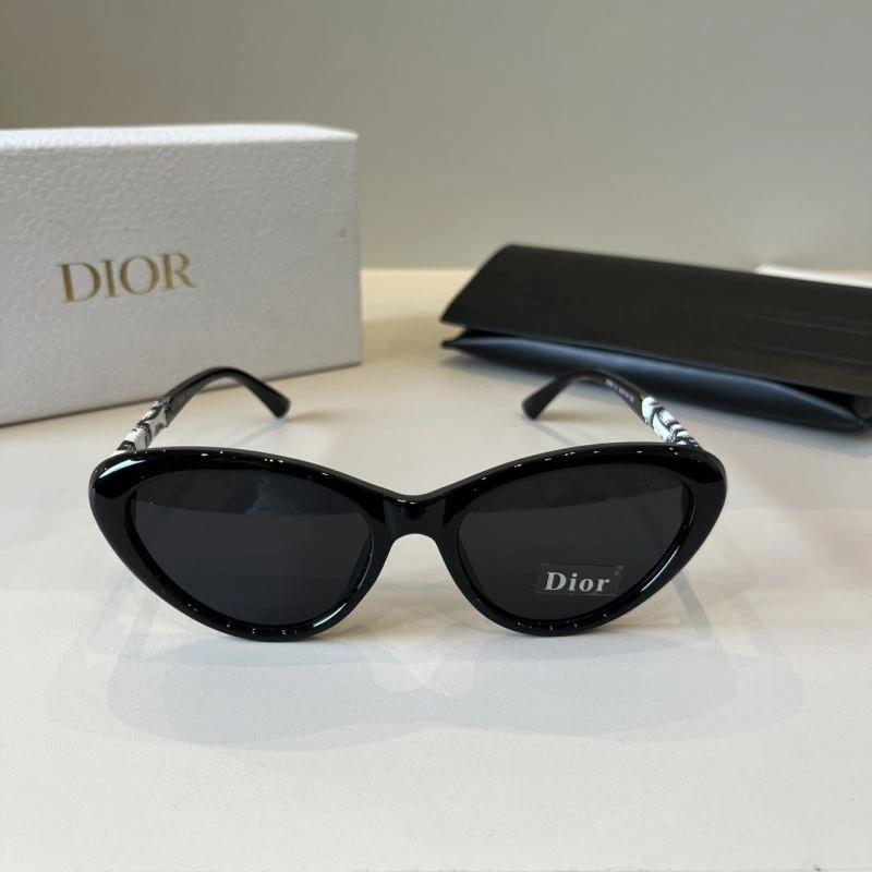 Comfortable Christian Dior Sunglasses 278759