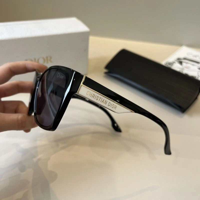 Cozy Christian Dior Sunglasses 278765
