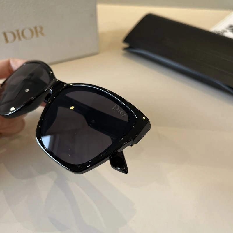 Cozy Christian Dior Sunglasses 278765
