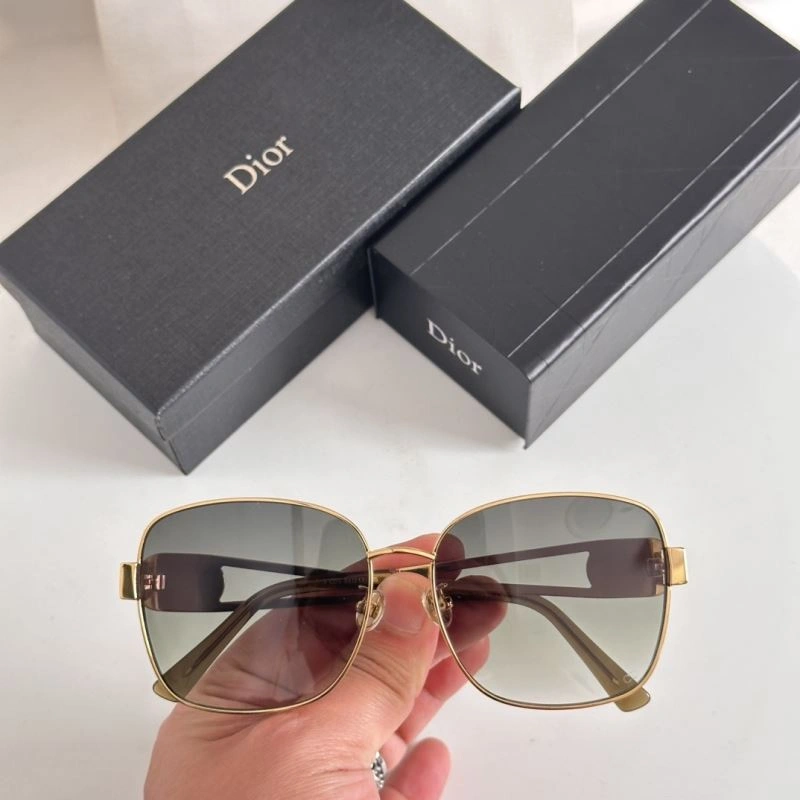 Lightweight Christian Dior Sunglasses 278737