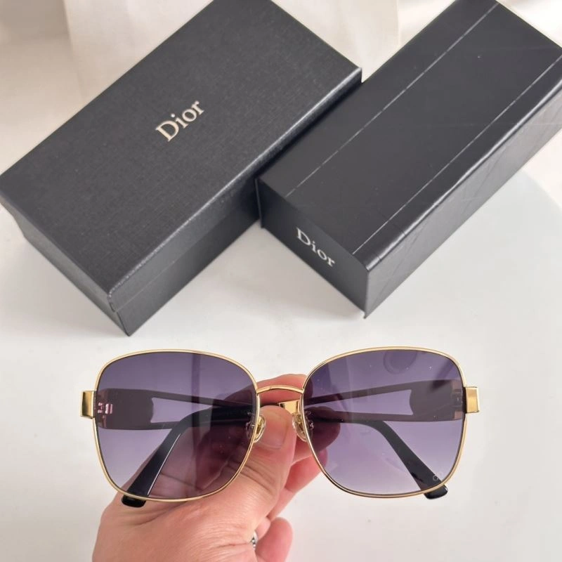 Lightweight Christian Dior Sunglasses 278737