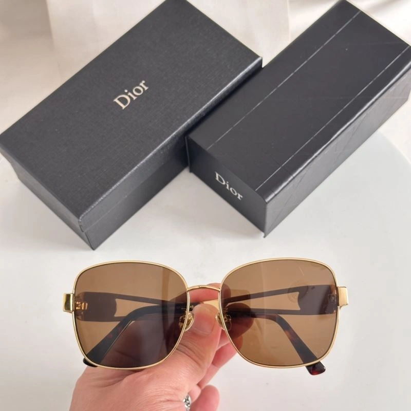 Lightweight Christian Dior Sunglasses 278737