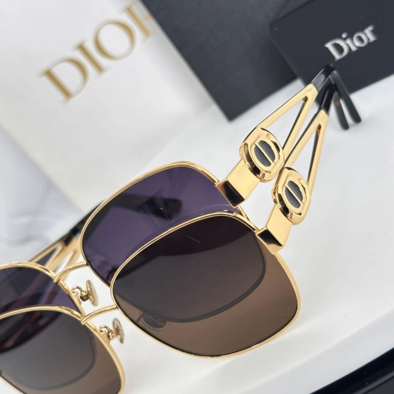 Lightweight Christian Dior Sunglasses 278737