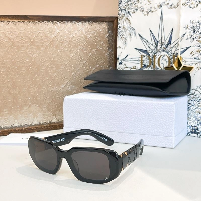 Casual Christian Dior Sunglasses 278964