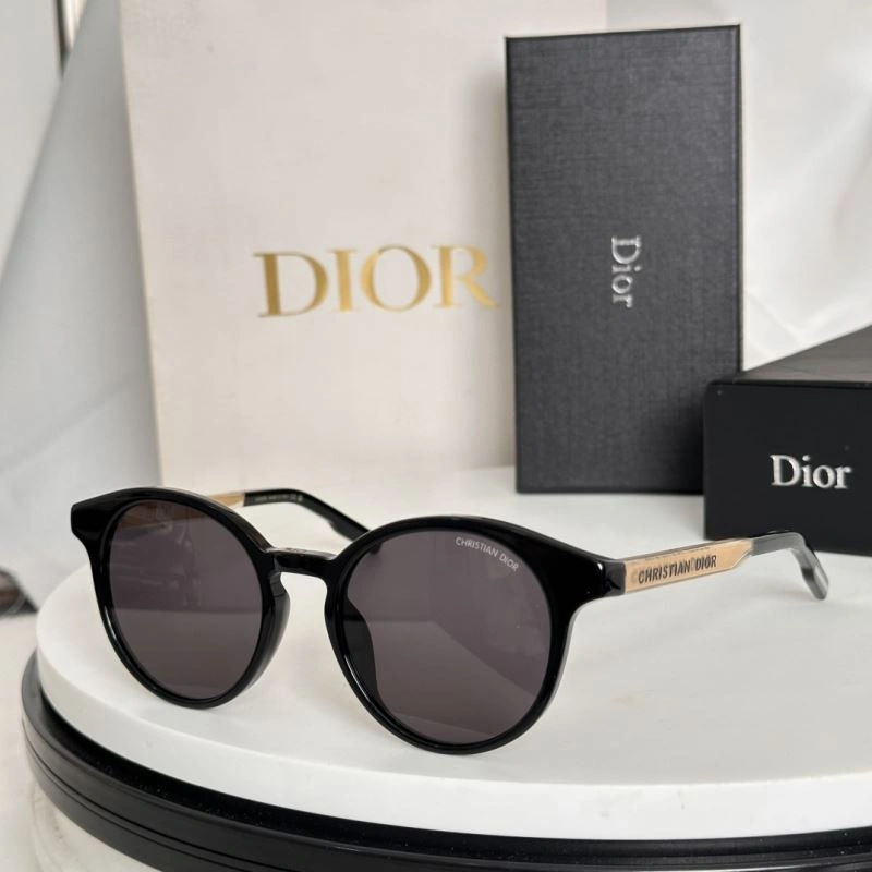 Tailored Christian Dior Sunglasses 278971