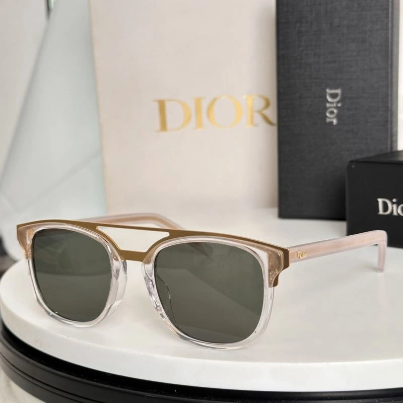 EyeCatching Christian Dior Sunglasses 278949
