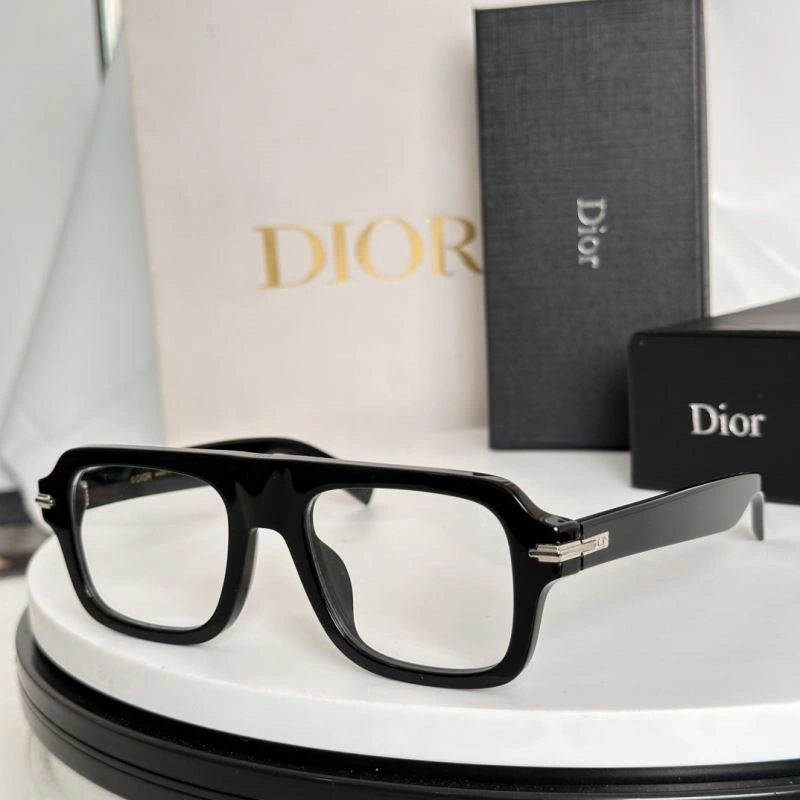 Bold Christian Dior Sunglasses 278944