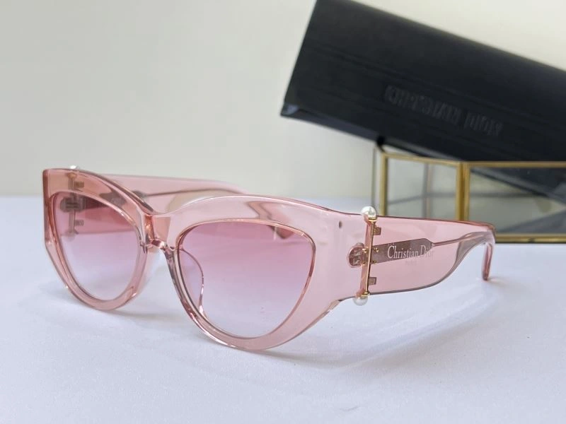 Casual Christian Dior Sunglasses 278933