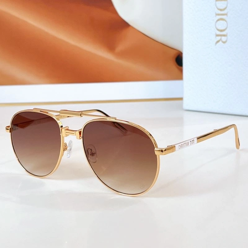 Refined Christian Dior Sunglasses 278910