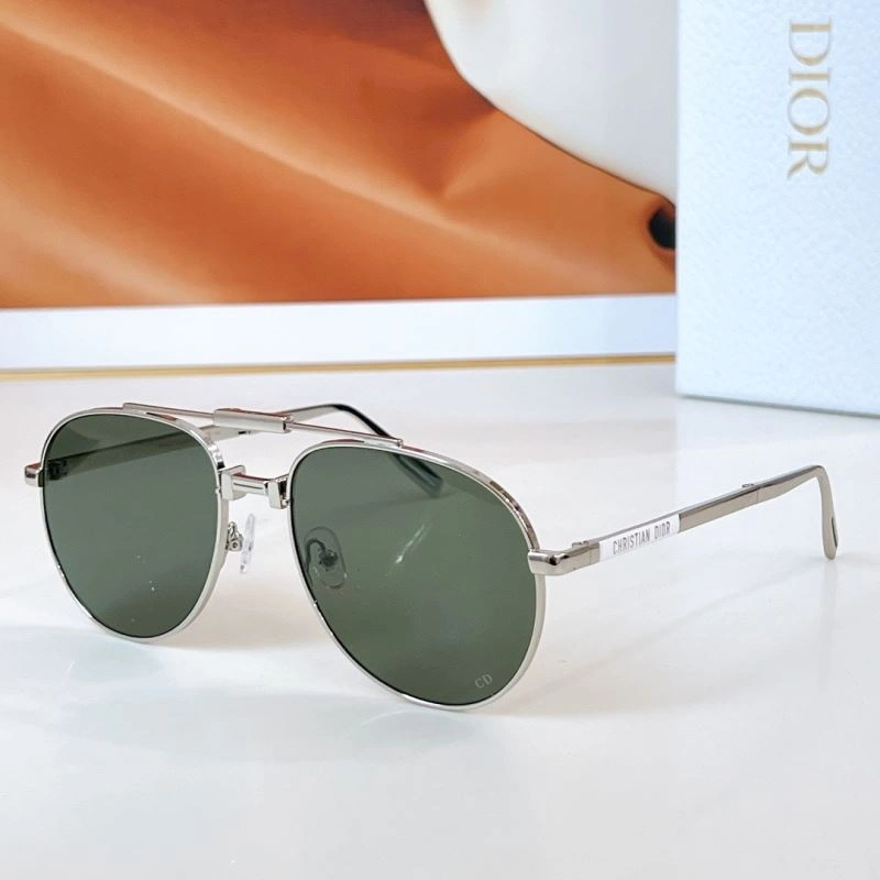 Refined Christian Dior Sunglasses 278910