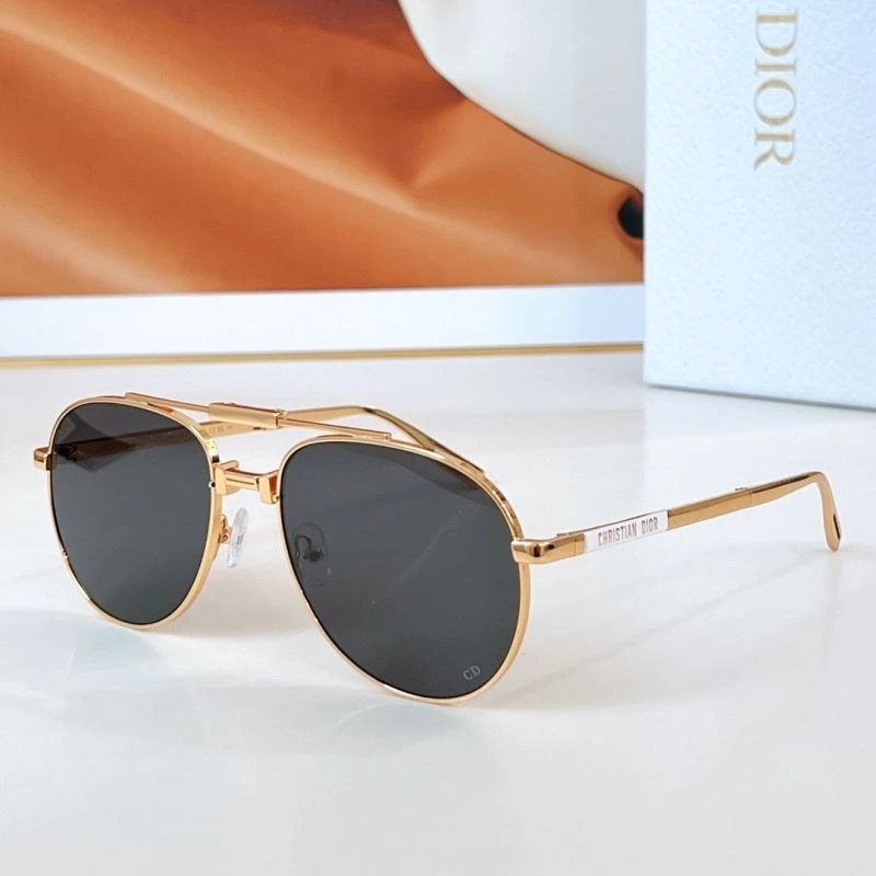 Refined Christian Dior Sunglasses 278910