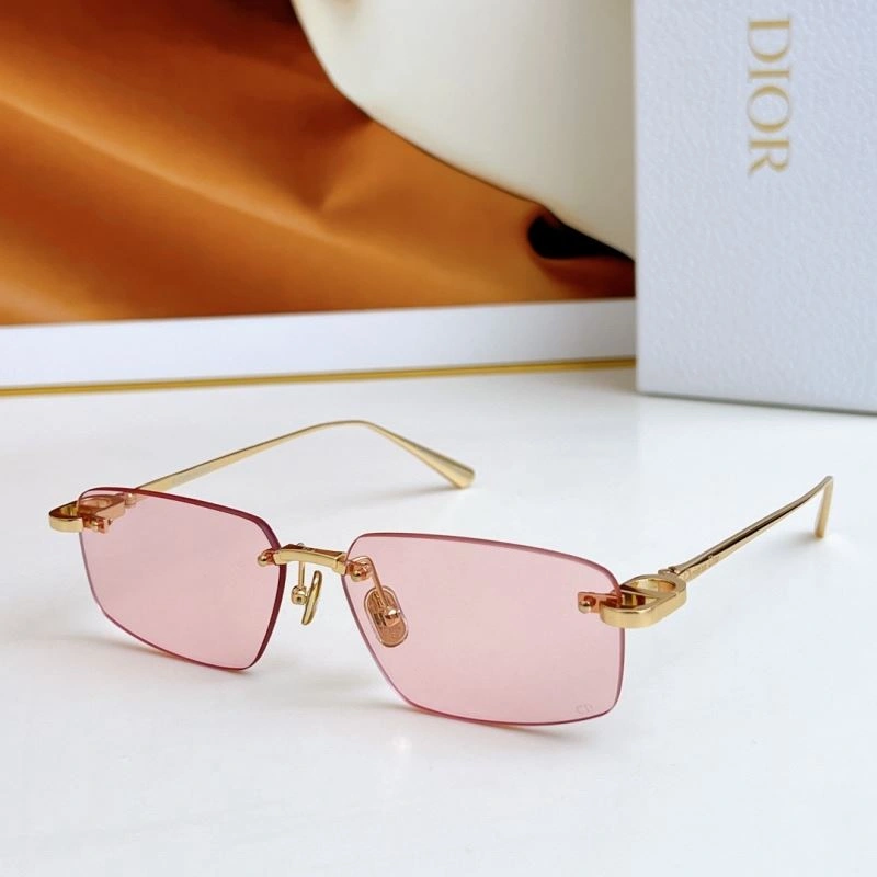 Stylish Christian Dior Sunglasses 278902
