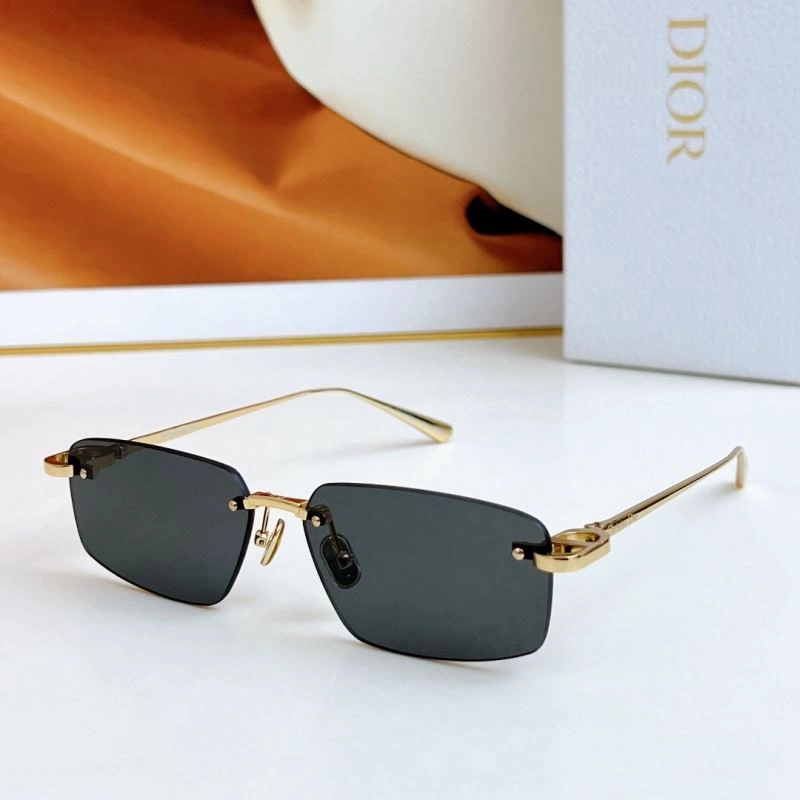 Stylish Christian Dior Sunglasses 278902