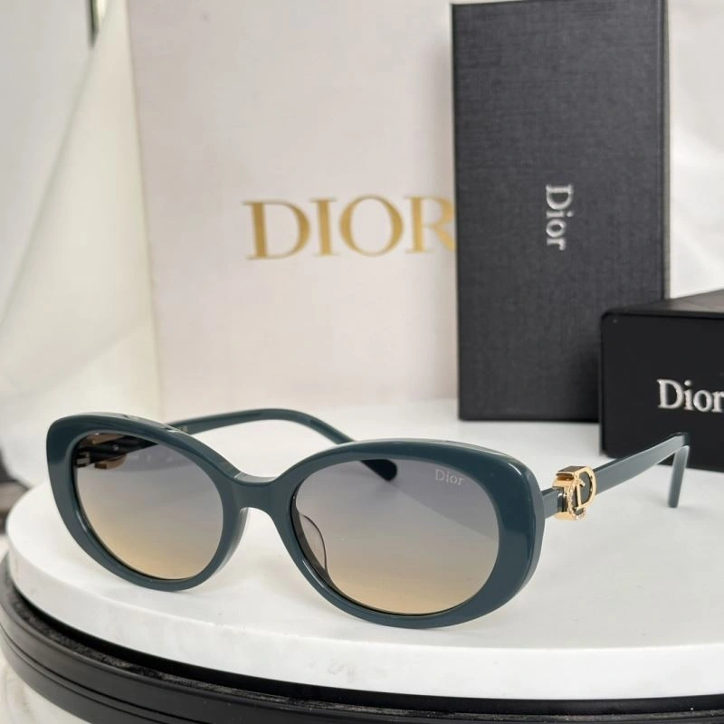 RelaxedFit Christian Dior Sunglasses 278931