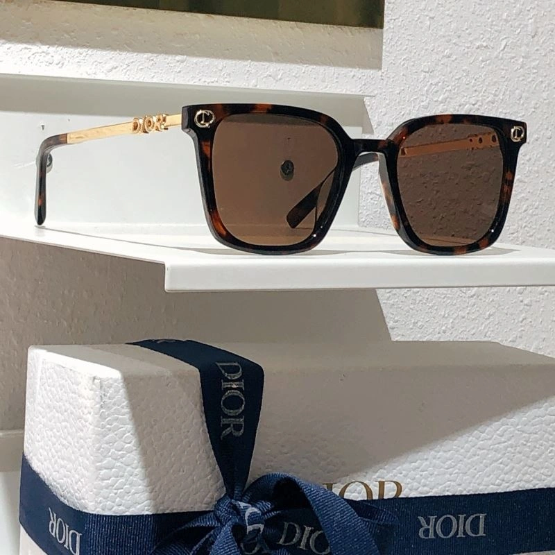 Comfortable Christian Dior Sunglasses 278928