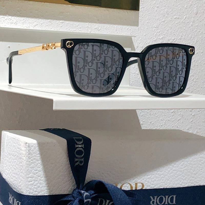 Comfortable Christian Dior Sunglasses 278928
