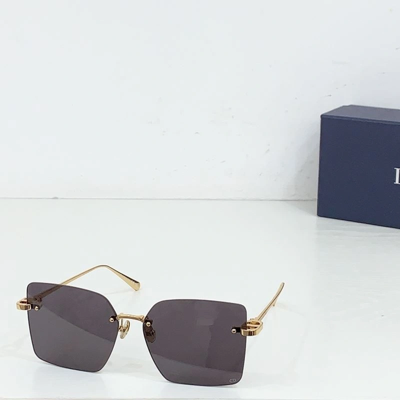 Christian Dior Sunglasses Premium 278922