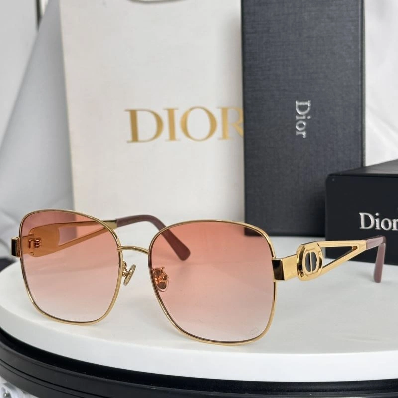 Sustainable Christian Dior Sunglasses 278895
