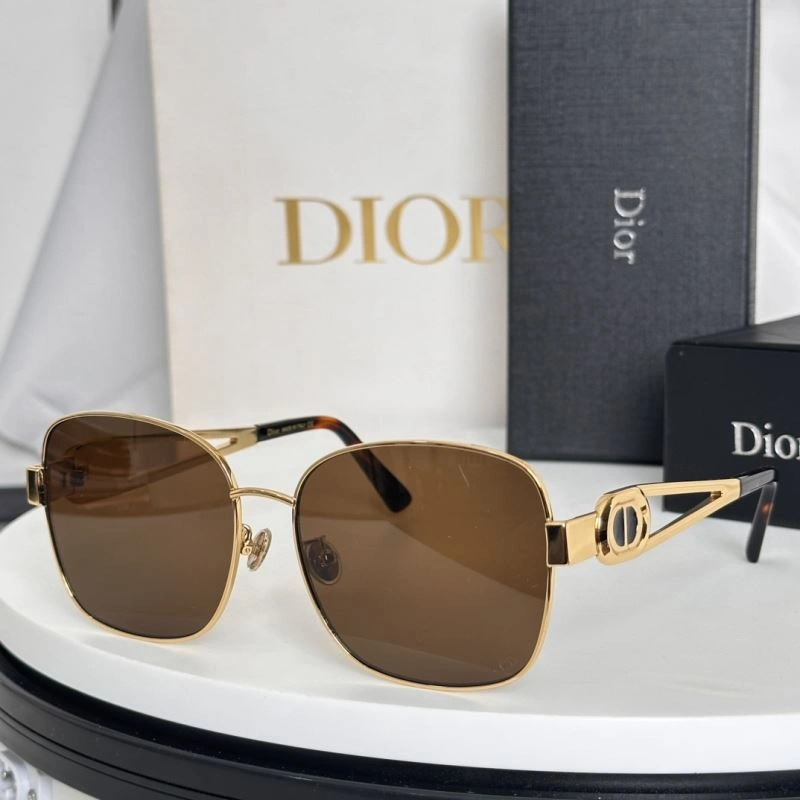 Sustainable Christian Dior Sunglasses 278895
