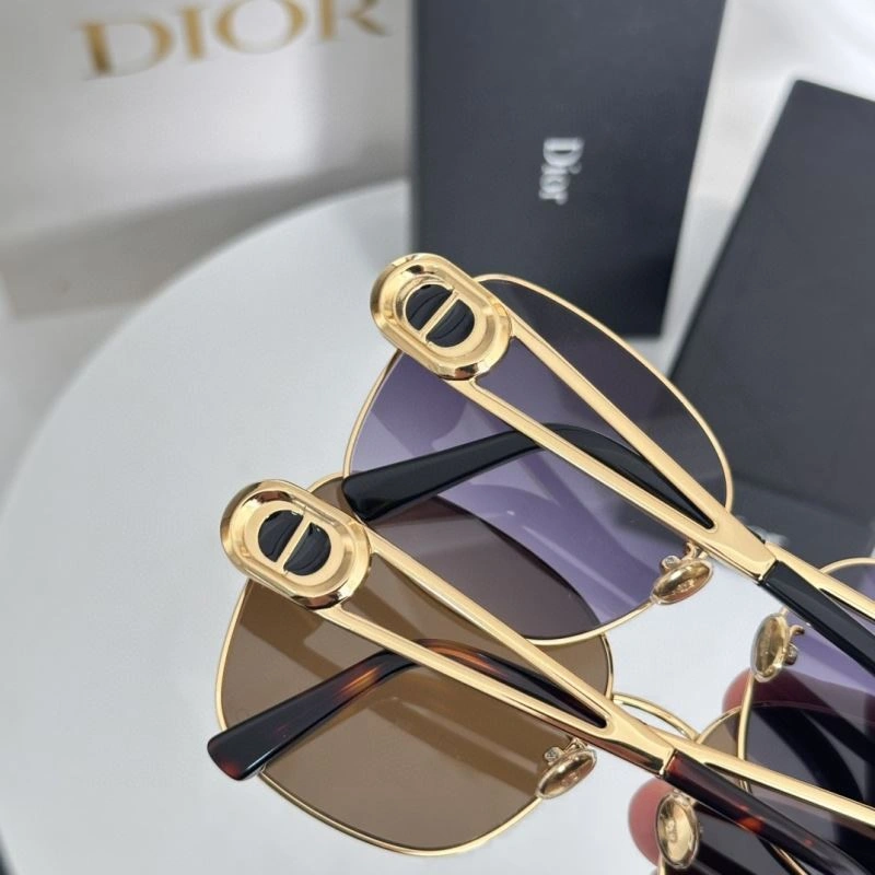 Sustainable Christian Dior Sunglasses 278895