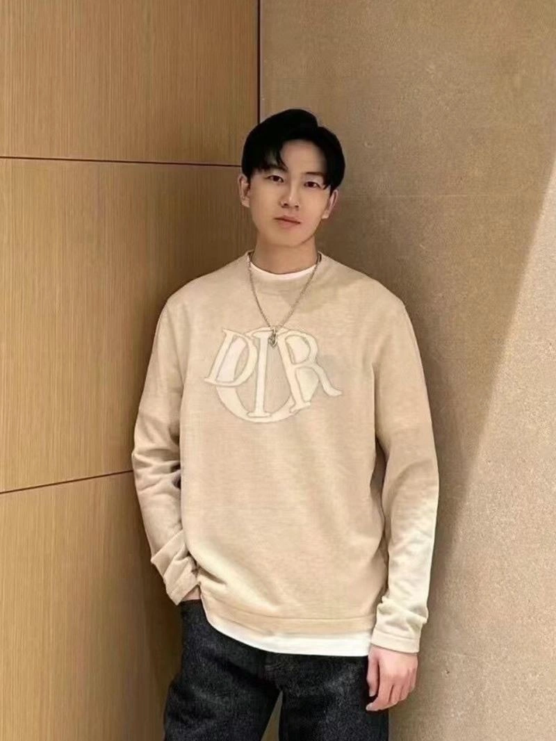 Christian Dior Sweaters Upgraded 117471