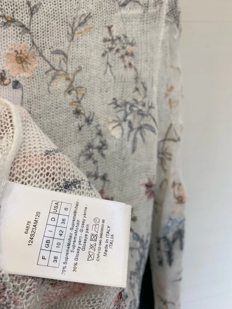 Stylish Christian Dior Sweaters 111984
