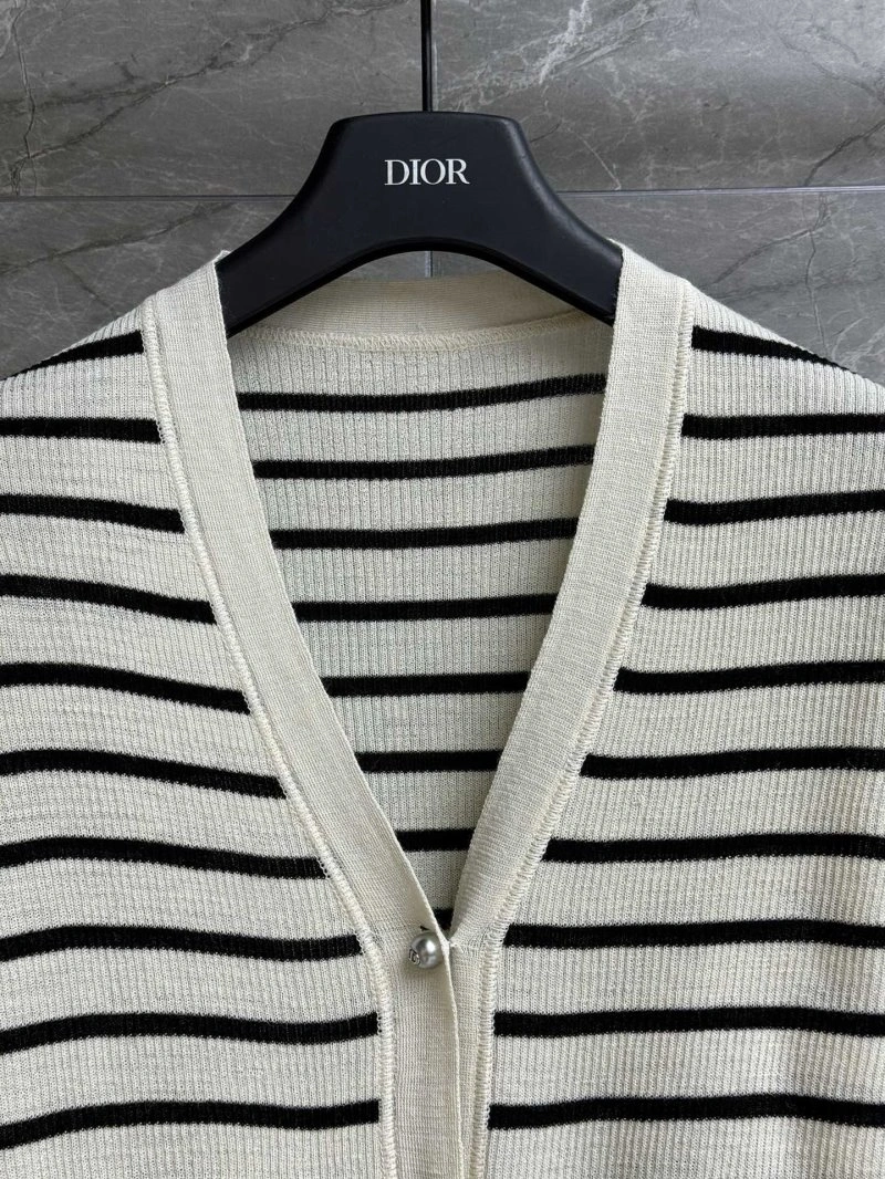 Elegant Christian Dior Sweaters 111939